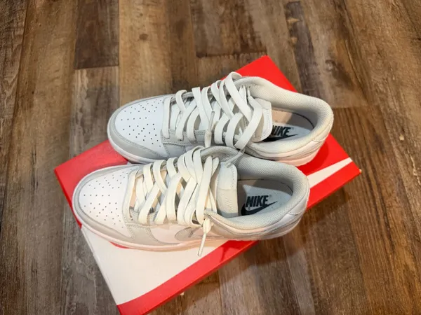 Size 7.5 W Grey fog Nike dunks  - Image 2