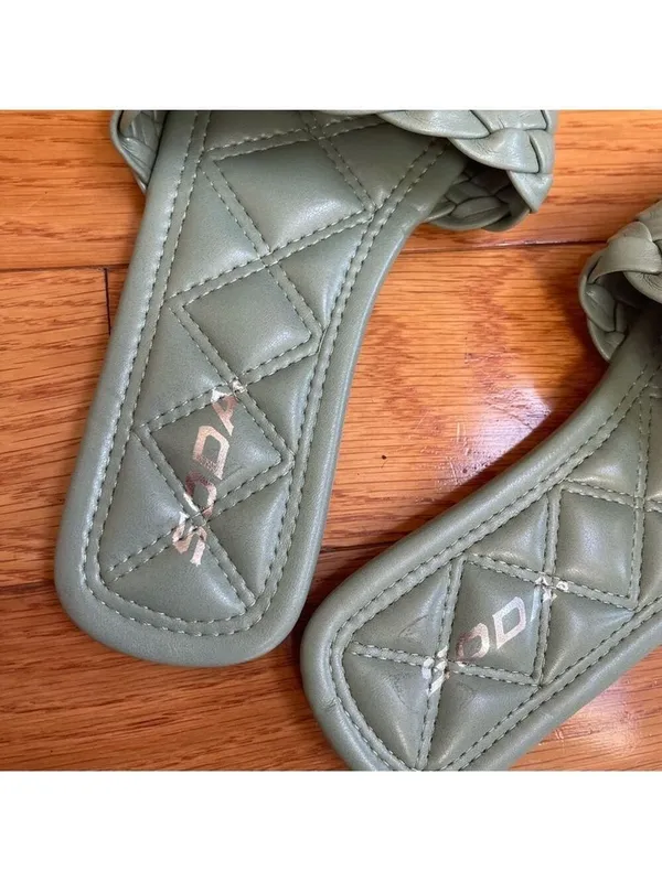 Soda Green Summer Flat woven Sandals Mules slides trendy faux leather Sz 7.5 - Image 4