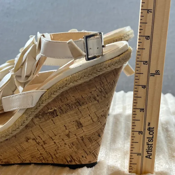 JustFab 826 | NIB White Floral Cork Espadrille Wedge Sandals White Size 9 Wedding Bridal - Image 4