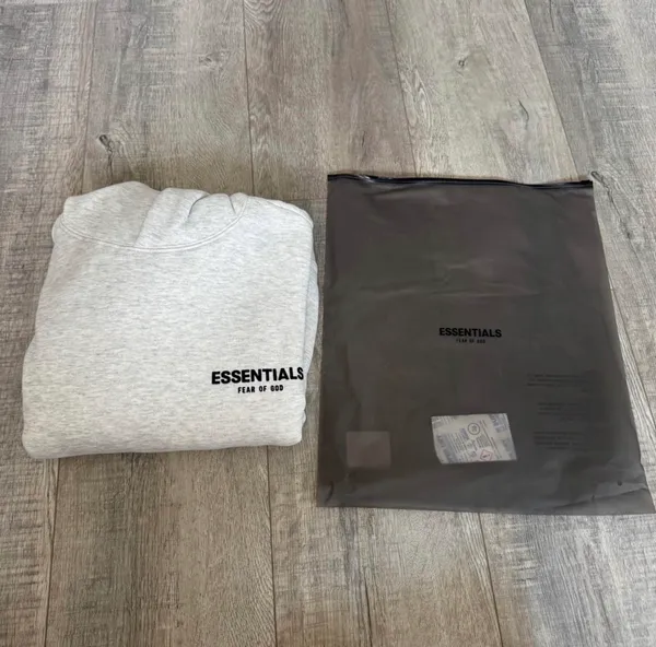 Essentials Light oat Xs Brand new hoodie - Image 4