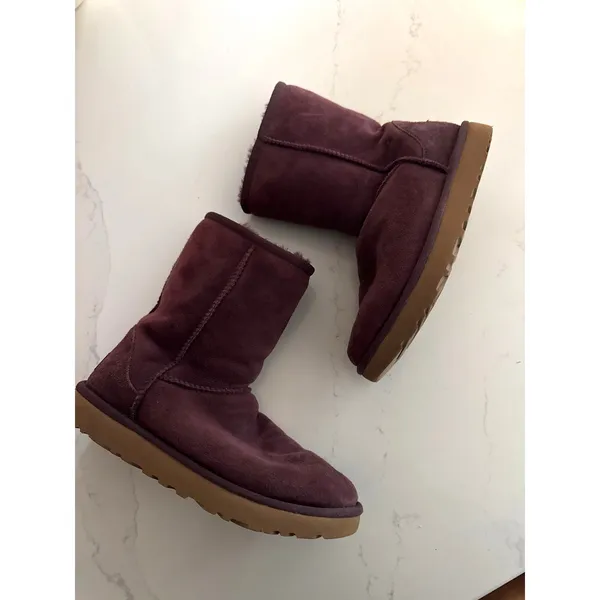 UGG Classic Short II in Port Purple Boots Size 6 - Image 3