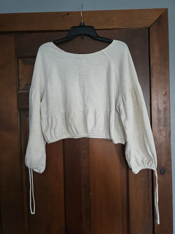 O aerie Cream Pullover Sweatshirt Medium - Image 3
