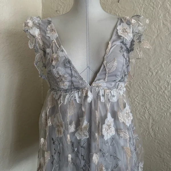 Lucy in the Sky Sheer Embroidered Floral Deep V Babydoll Dress XS - Image 2
