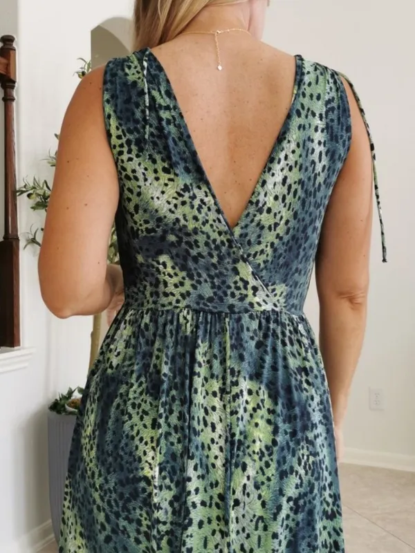 Zinzane Green Animal Print Maxi Dress Size S Deep V Tie Shoulder Resort - Image 5