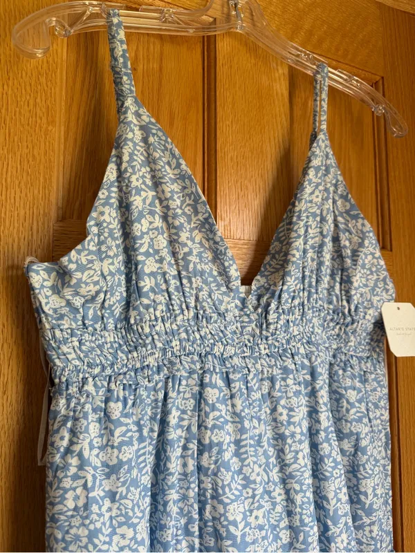 Altar'd State Aubrey Floral Mini Dress NWT Blue White Smocked Tiered XL - Image 3