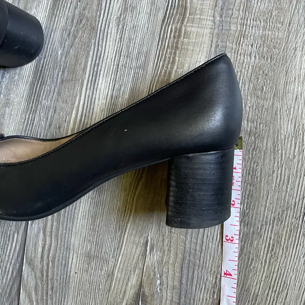 Tory Burch Black Leather Flats with Gold Logo - Image 14