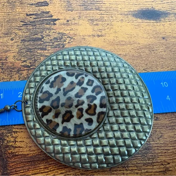 Source Unknown Vintage Leopard Print Bronze Hoop Earrings - Image 4
