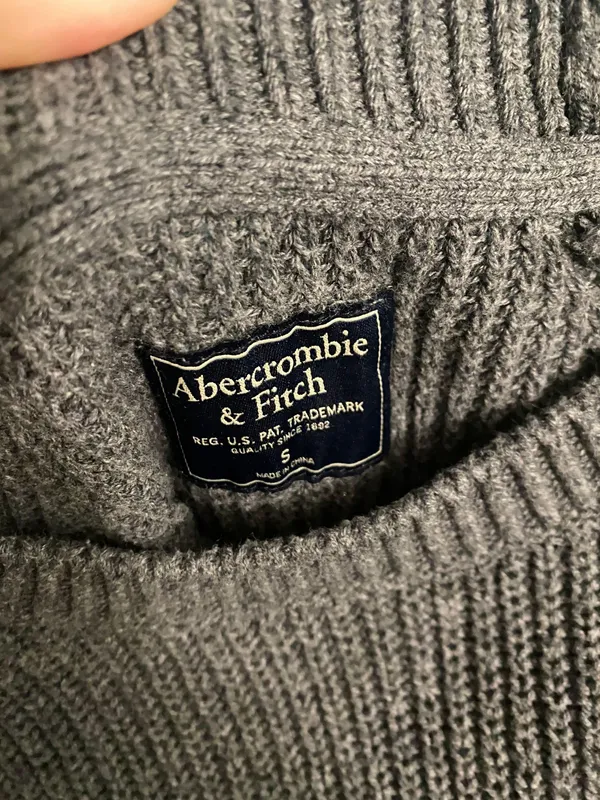 Sweater - Image 2