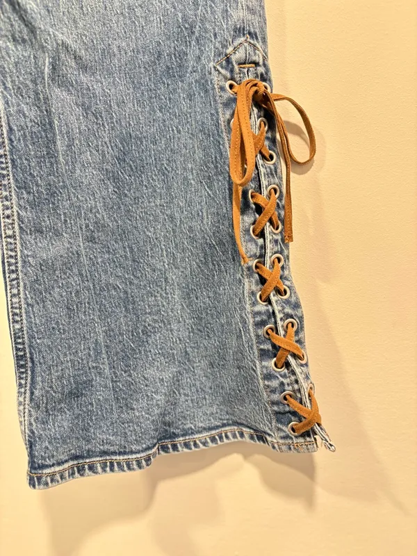 Abercrombie Curve Love Mid Rise Bootcut Vegan Suede Lace Jean 31 Short - Image 9