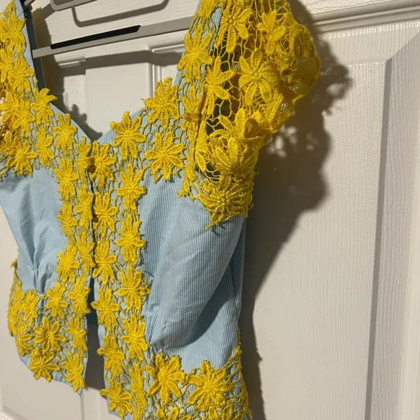 Handmade Crop with Yellow Floral Embroidery - Image 3