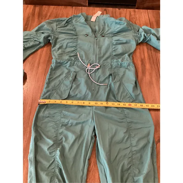 Fabletics Mckenzie Woven jumpsuit in Soft Pine Green XS - Image 8