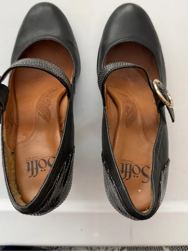 Sofft Women’s Black Leather with Patent Accents Mary Jane Heel Pump 7.5 - Image 2