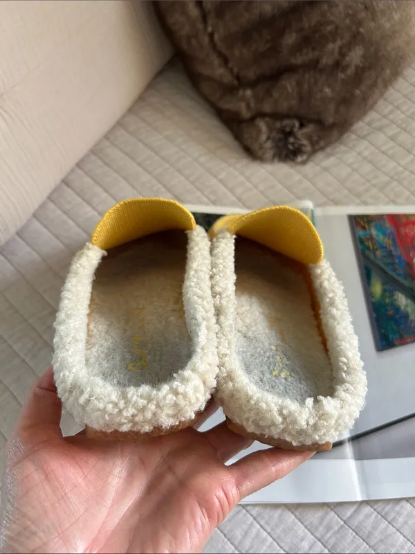 Rothy’s Scuff Sherpa lined wool mule Slippers in Popcorn yellow 8 washable - Image 6