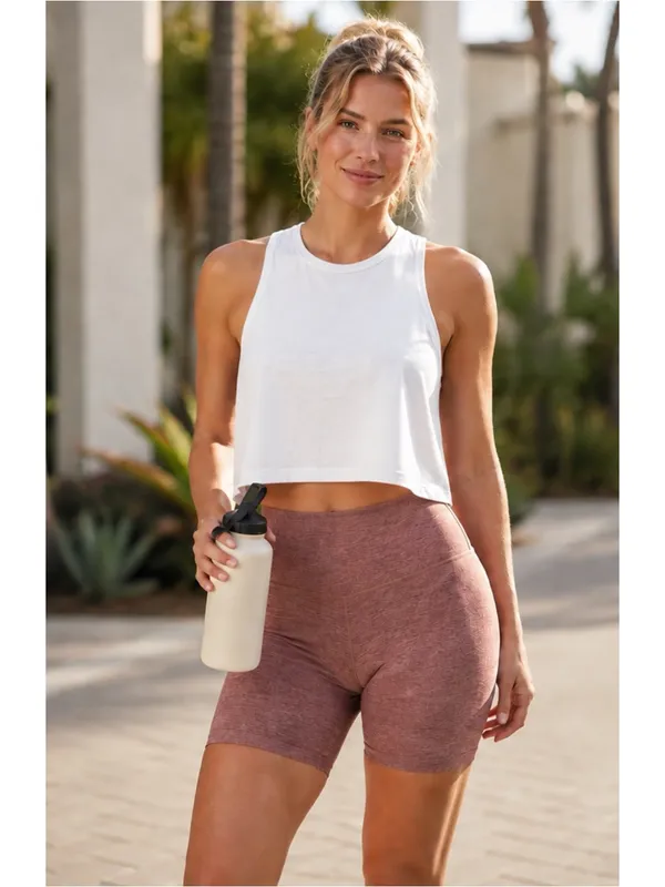 Vuori Clean Elevation Shorty biker shorts
Hazelnut Heather small - Image 3