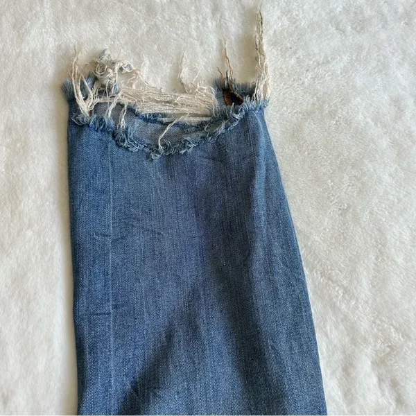 Zara Light Wash High Rise Flare Jeans Women's Size 4 - Image 5