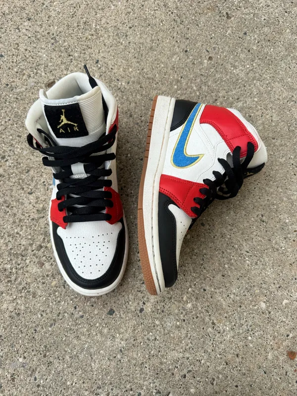Jordan 1 Mid Let(Her)Man - Image 6