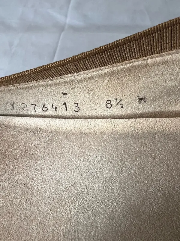 Stuart Weitzman Tan Brown Leather Ballet Flats with Crystal Trim Size 8.5 - Image 6
