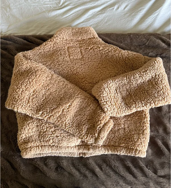 Hollister Sherpa - Image 3
