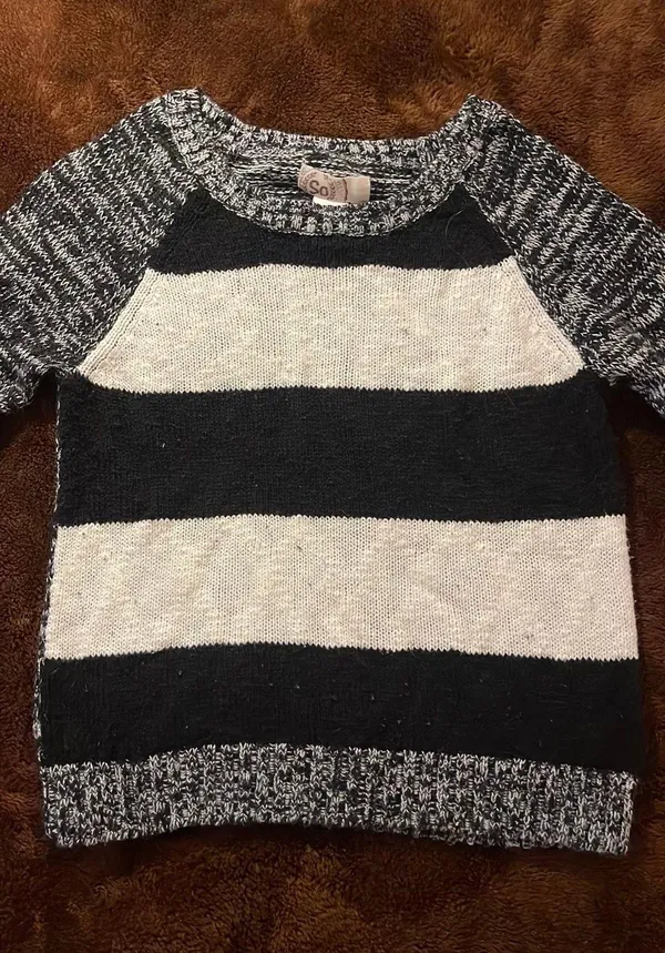 Kohl's Striped Sweater - Image 7