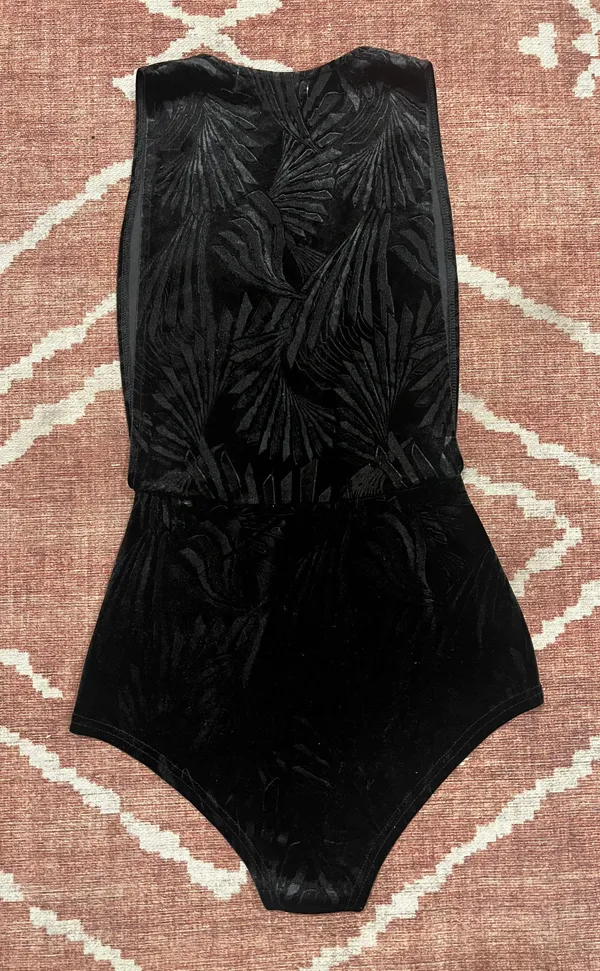 Oh My Love London Womens Sexy Plunge Velour Bodysuit Size Medium - Image 4