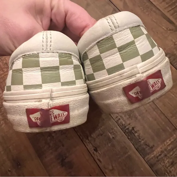 VANS DX‎ Rose 🌹 Embroidery Sneakers - Image 4