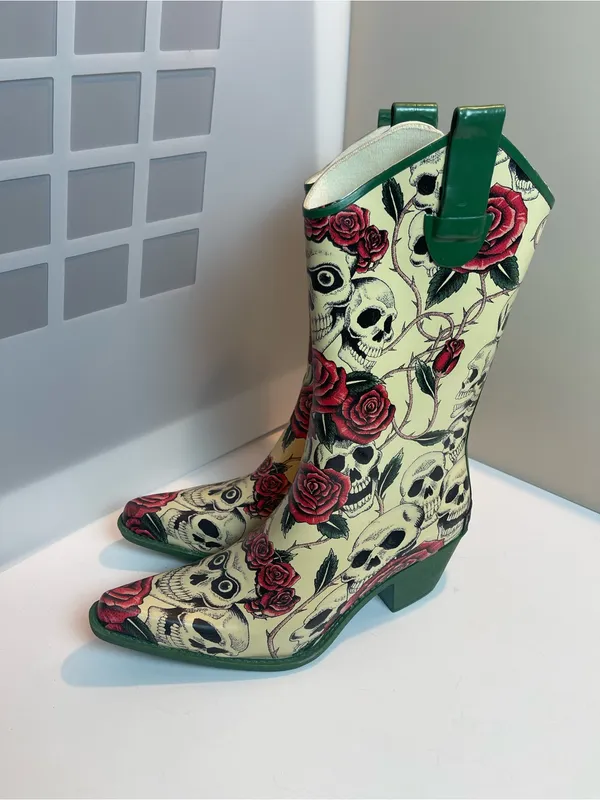 Corkys Edgy Skull Rose Western Cowboy Rain Boots Alternative Grunge Block Heel 8 - Image 9