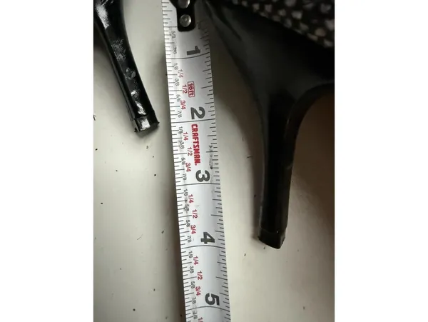 Rampage Black and White Tweed Pointed Toe Heels - Image 6