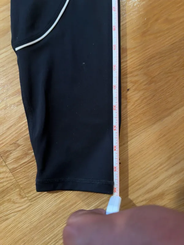 Fabletics Black High Rise Cropped Leggings White Contrast Piping S(Estimated) - Image 3