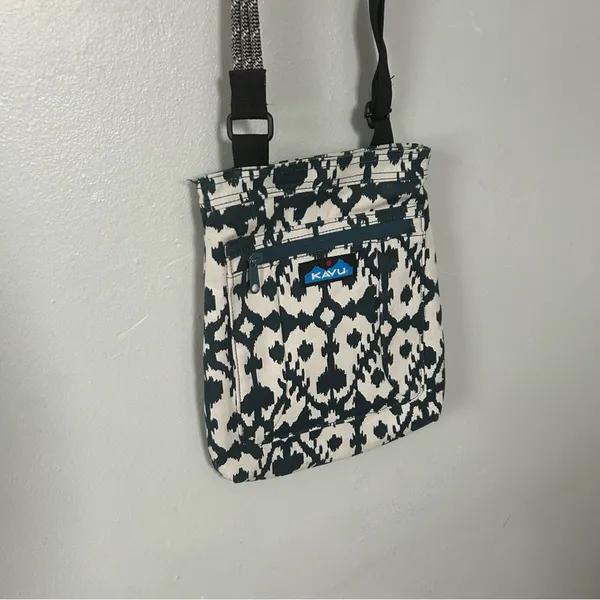 KAVU Small Crossbody Bag Black Blue White Geometric Print Adjustable Strap - Image 2