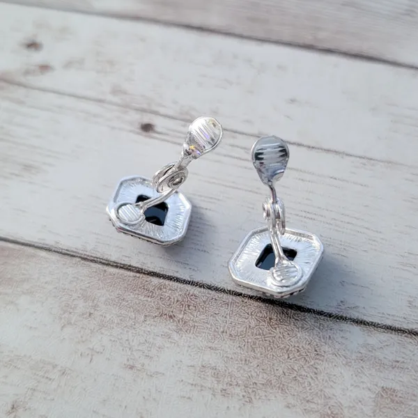 Vintage TJC Clip On Earrings Black & Silver Tone - Image 4