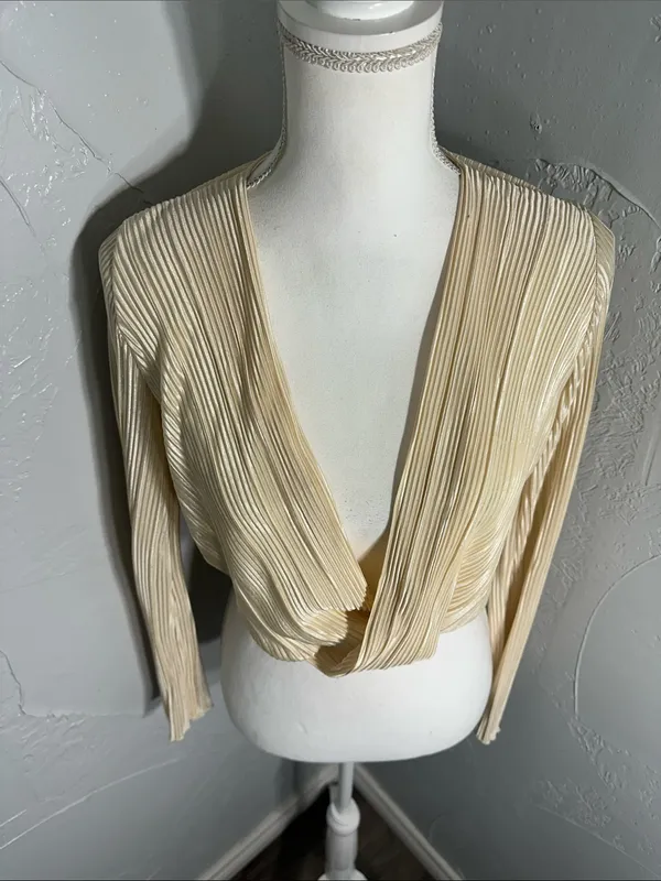 12th Tribe Cream Cropped Wrap Top - Image 6