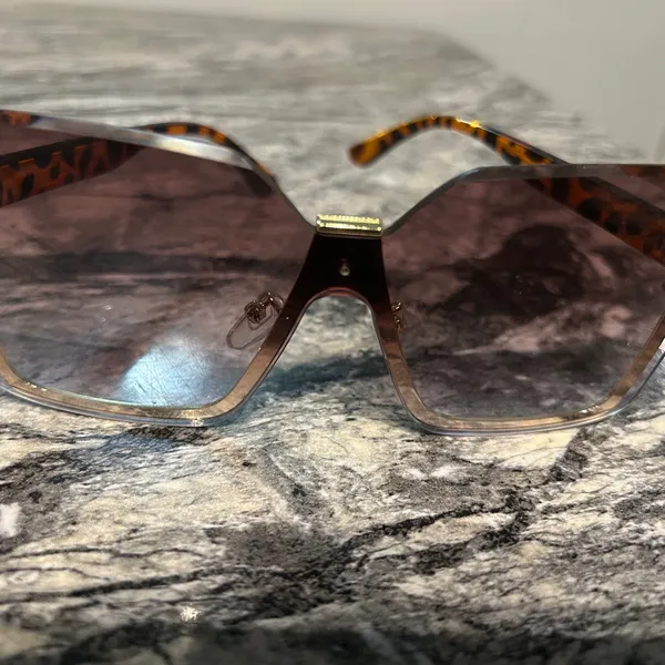 Stylish Brown Sunglasses - Image 11