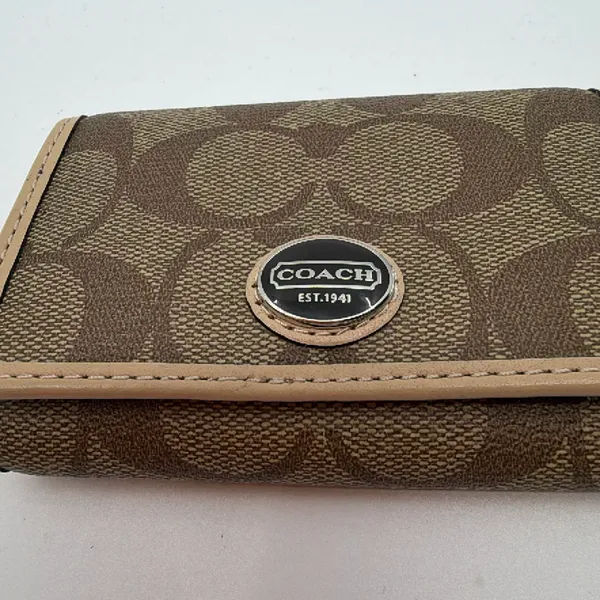 Coach Signature C 6-Ring Brown Coated Canvas Key Case - Image 2