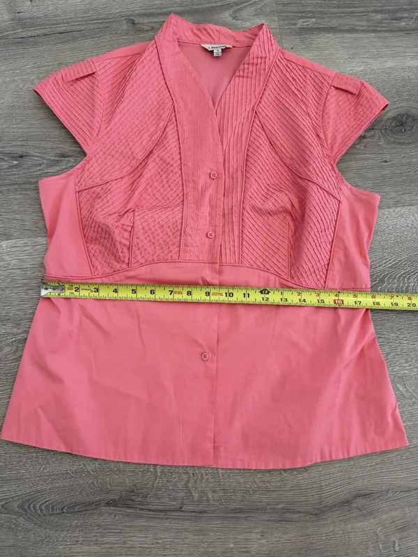 J. Peterman Women’s Size 14 Coral Pink Pintuck Button Front Blouse - Image 8