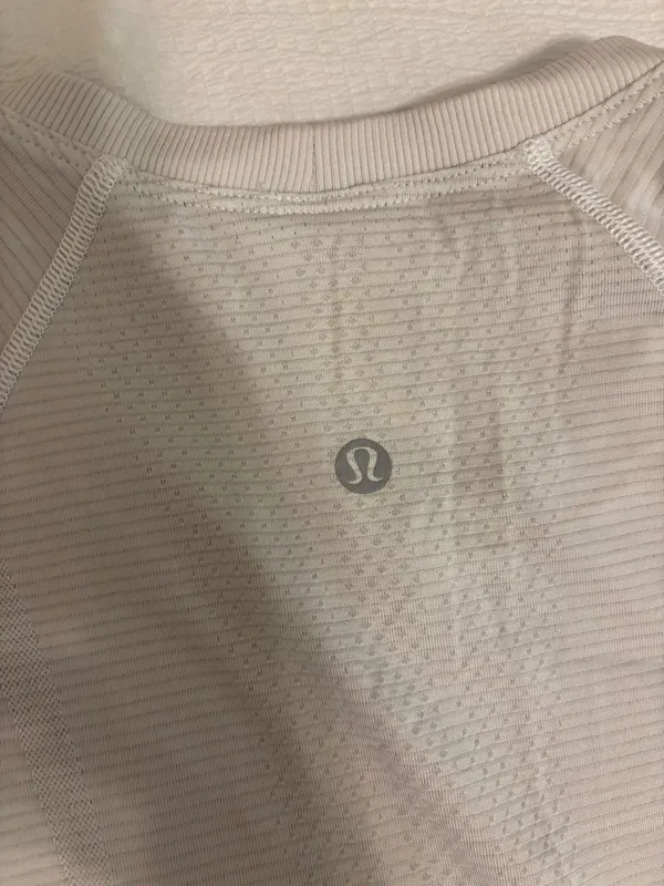 Lululemon Swiftly Tech Short Sleeve Shirt - Image 3
