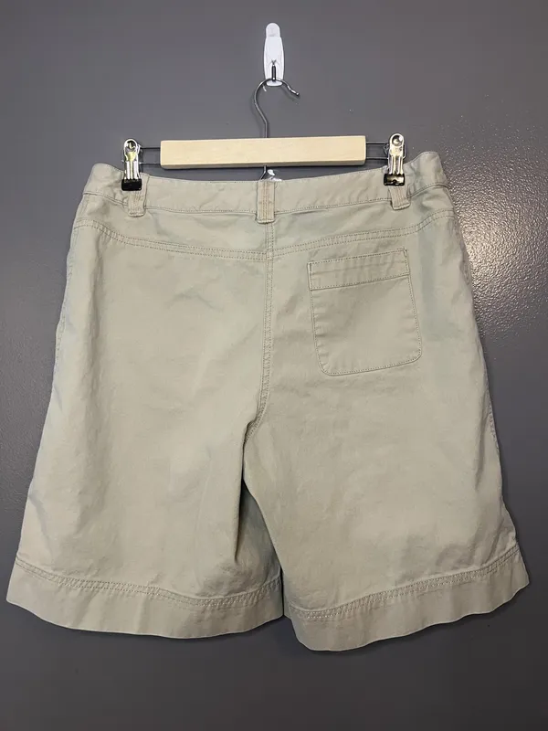 Vintage J. Jill Shorts Womens 10 Beige Chino Bermuda Twill 100% Cotton Casual - Image 2