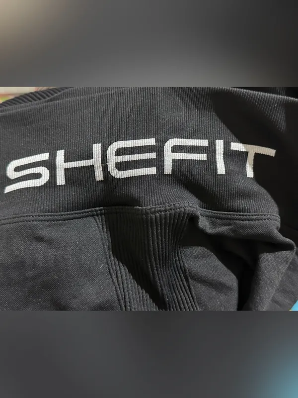SHEFIT Seamless scrunch butt shorts size Luxe 12/14 black - Image 9