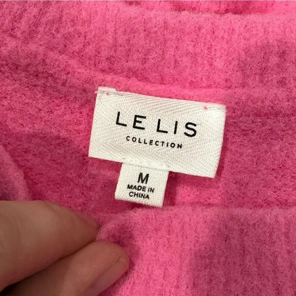 Le Lis Comfortable Fuzzy Sweater with Back Ruching Pink Women’s Medium - Image 3