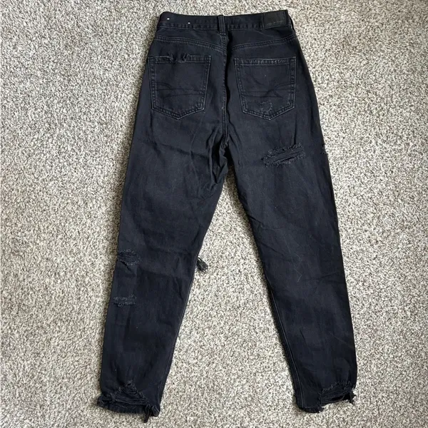 American Eagle Outfitters Black Distressed High Rise Mom Jeans Size 4 Denim - Image 3