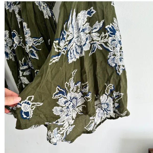 Abercrombie & Fitch Floral Bell Sleeve Romper Olive Green V-Neck Boho Small - Image 8