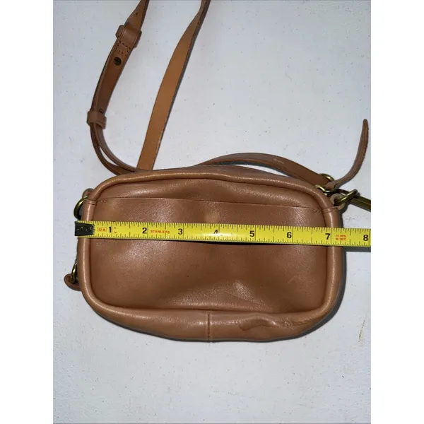 MADEWELL Leather Carabiner Mini Crossbody Shoulder Bag Light Brown - Image 5