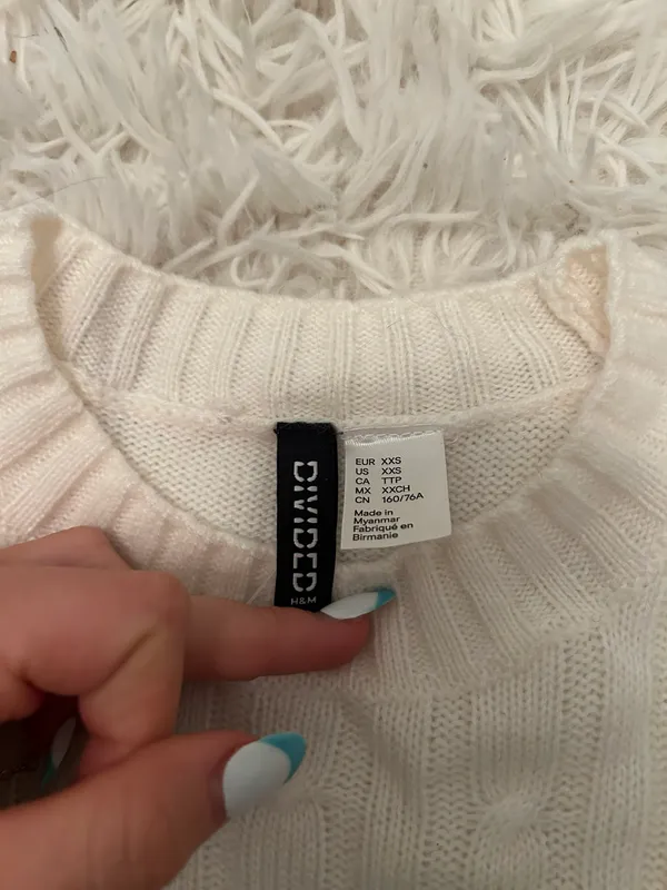 H&M white cable knit sweater pullover crewneck - Image 3