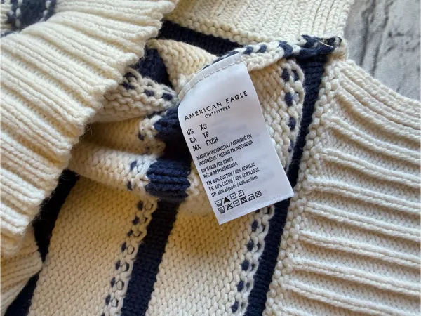 American Eagle Women's Knit Sweater Pullover Nautical Preppy Classic Stripe XS - Image 6
