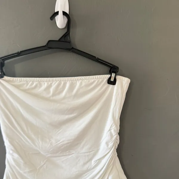 PrettyGarden Womens White Ruched Asymmetrical‎ Strapless Tube Top Size M - Image 2