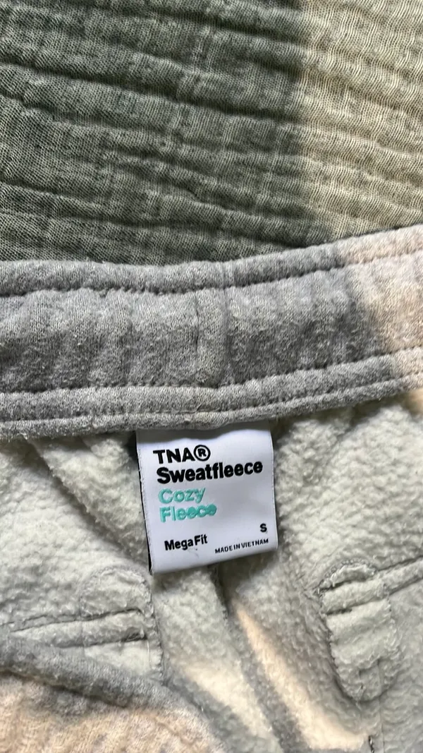 Aritzia Cargo Sweatpants - Image 2