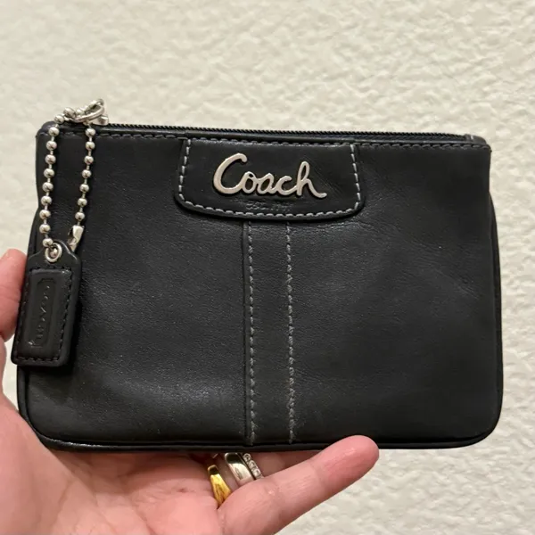 COACH Black Leather Contrast Stitching Wristlet Wallet - Image 7