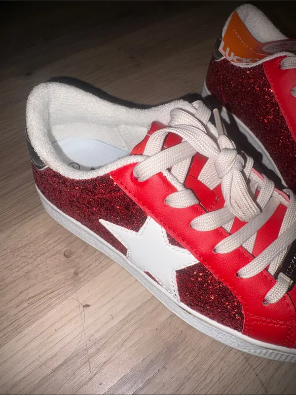 Women’s Red Glitter Star Low-Top Sneakers with White Star Accent lucky step - Image 5