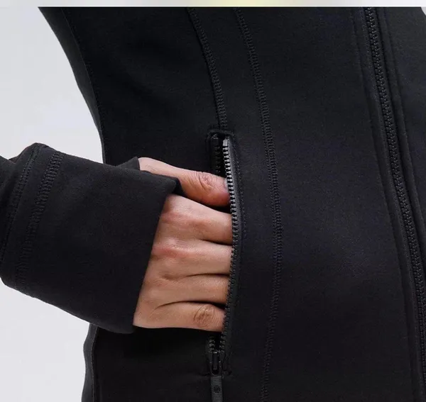 Define Jacket Lululemon Nulu Size 2 - Image 4