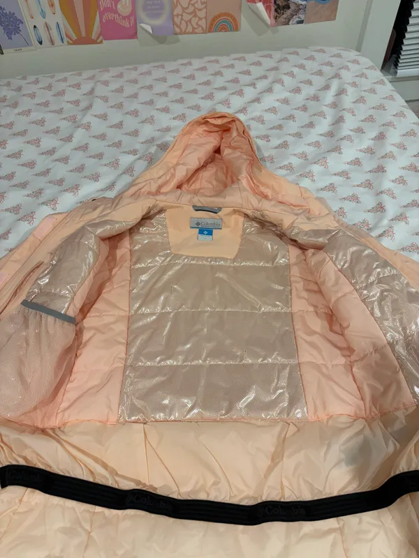 Columbia Ski Jacket - Image 5