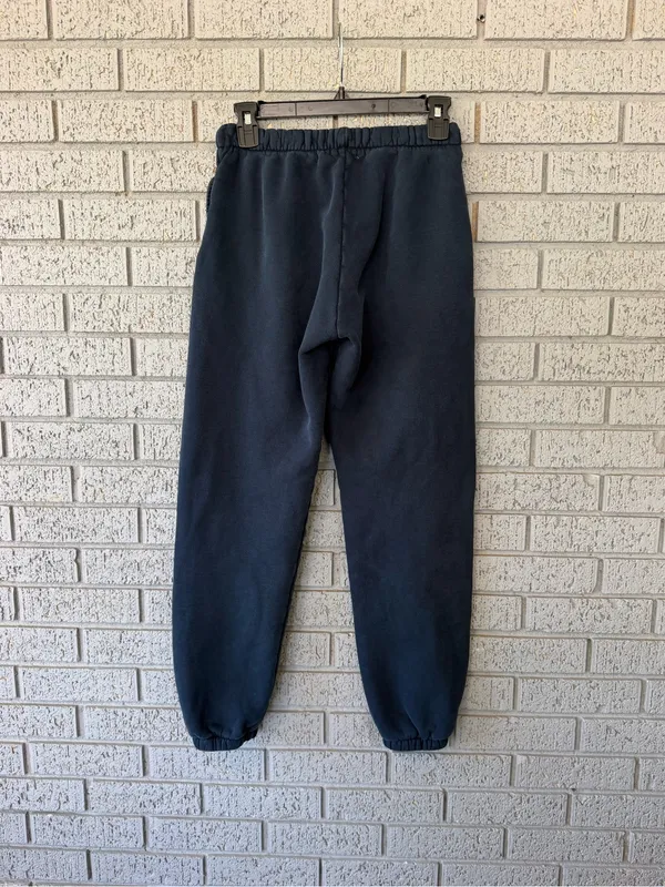 Madhappy Outdoors Sweatpants Heavyweight Women’s Size Small Relaxed Navy - Image 5